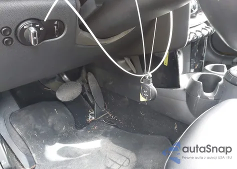 2016 Mini Hardtop Cooper z USA, uszkodzony, nr VIN WMWXU1C56G2D10006